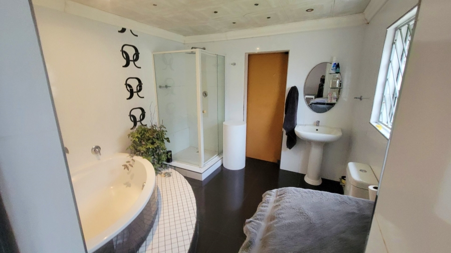 3 Bedroom Property for Sale in Strandfontein Western Cape